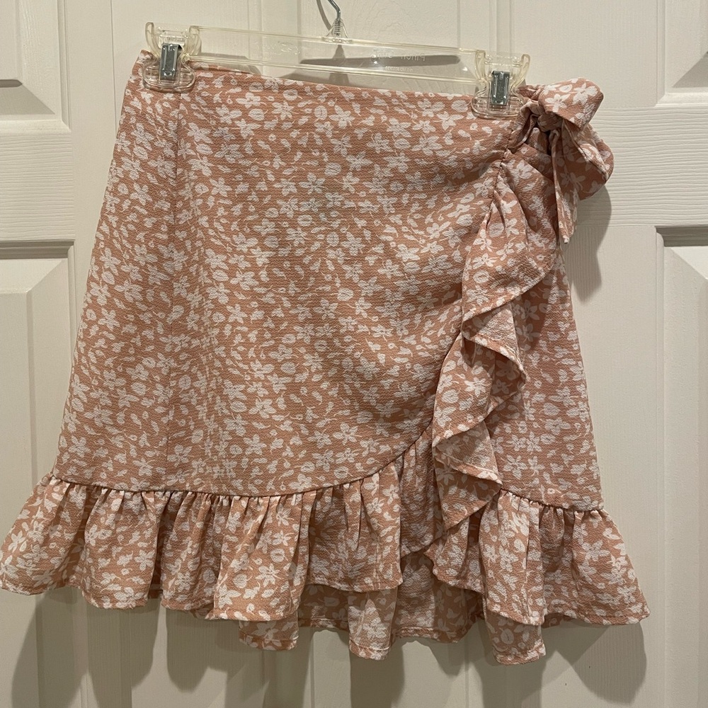 women’s mini ruffle skirt - S
